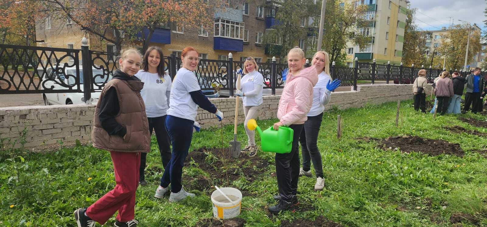 Состоялась акция "Посади дерево в парке"