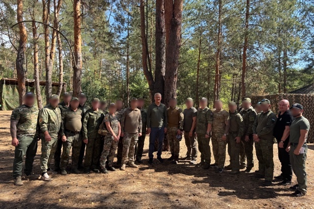 Радий Хабиров приехал в зону СВО проведать военнослужащих из Башкирии