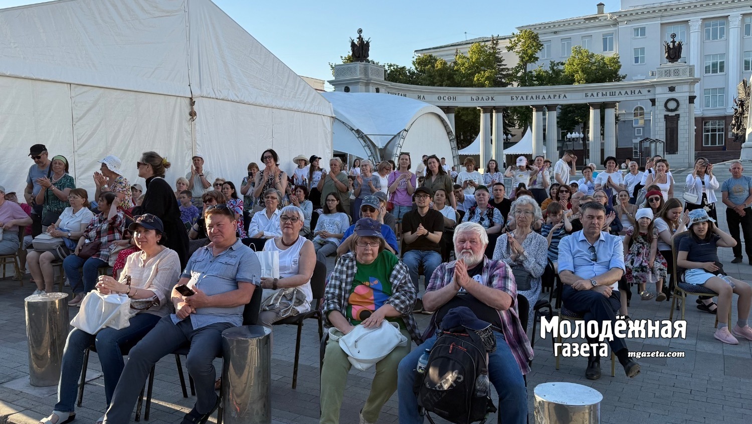 Уфимцам представили спектакль «Девочки»