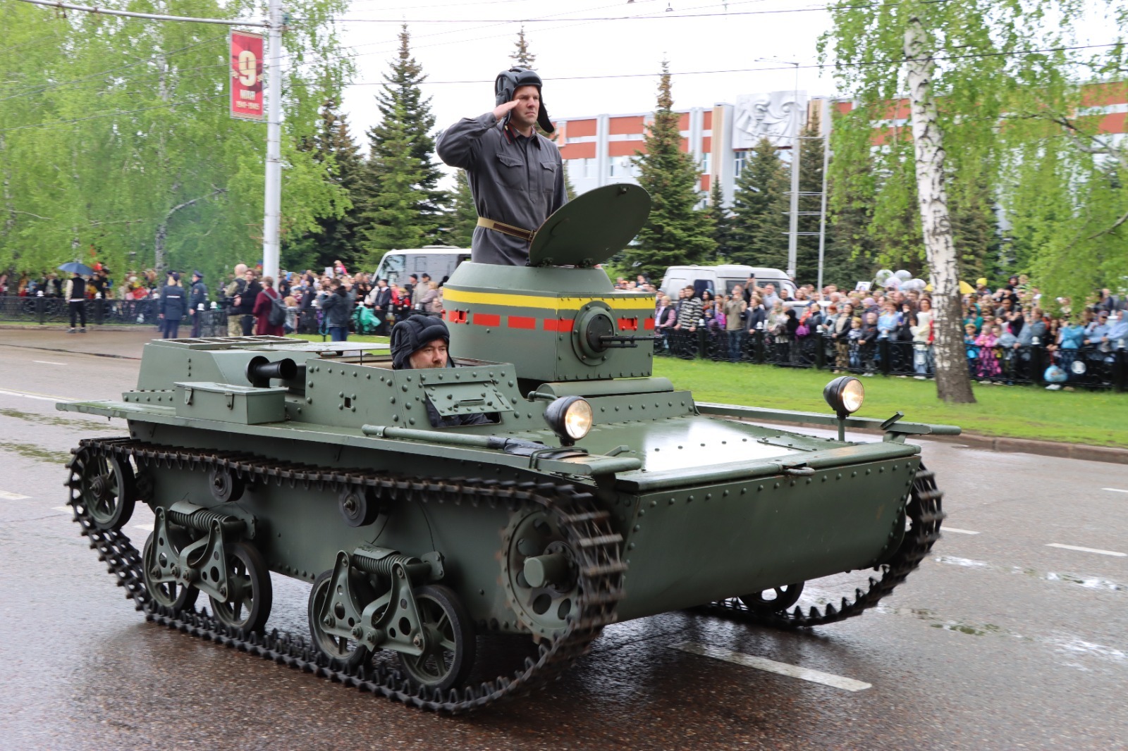 От «Виллисов» до «Тополя»