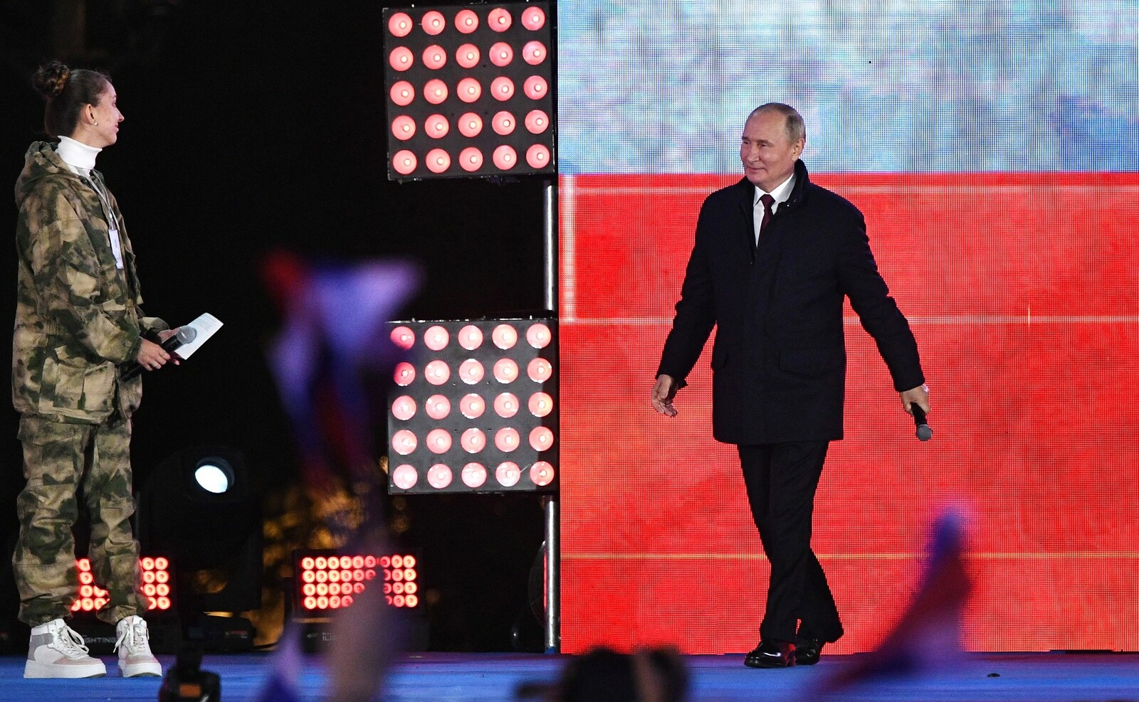 Владимир Путин принял участие в митинге-концерте «Выбор людей. Вместе навсегда»