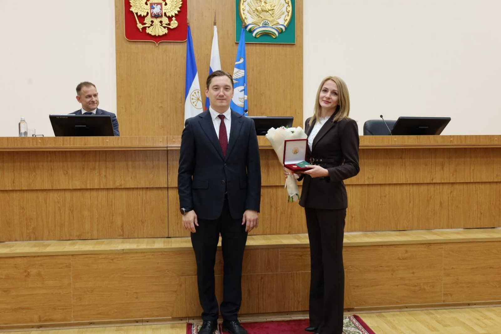 В Стерлитамаке медаль «Материнская слава» вручили Ирине Владимировне Головковой