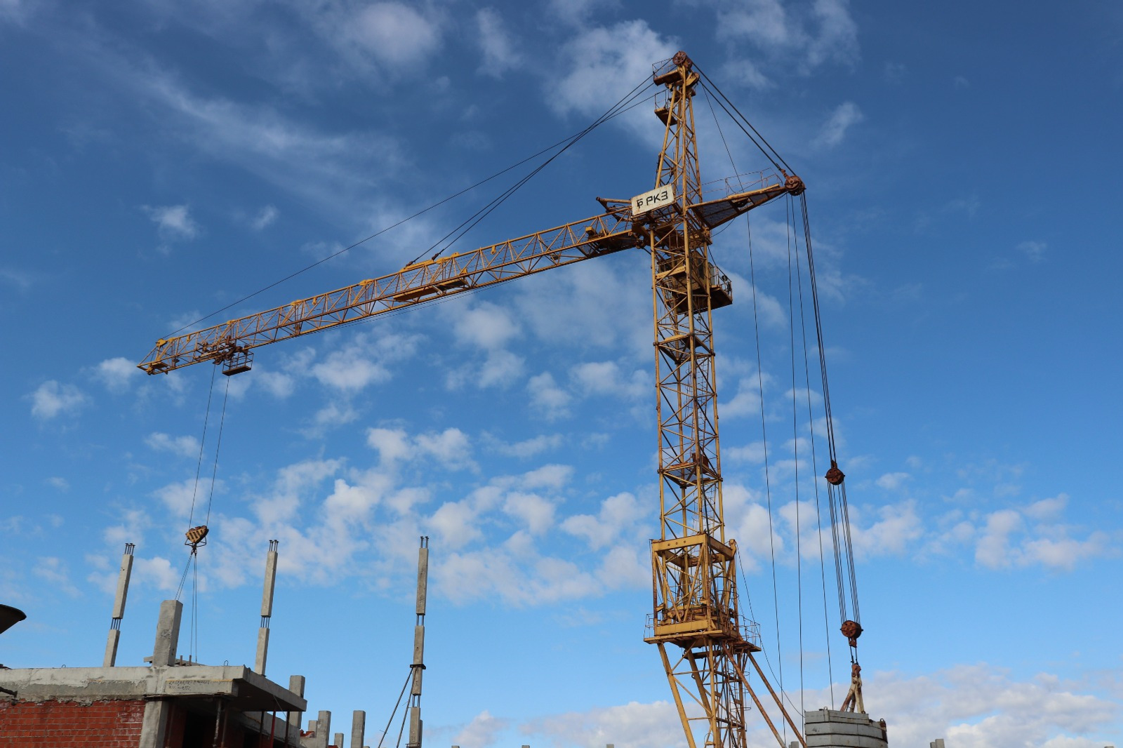 В мессенджере МАХ заработал сервис отслеживания новостроек