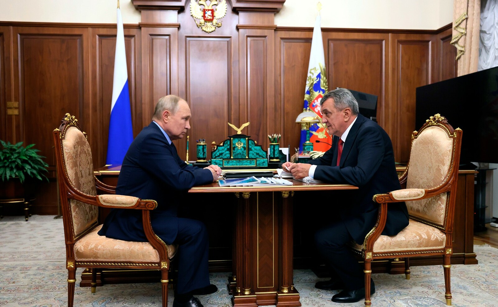 Президент РФ Владимир Путин встретился с главой Республики Северная Осетия – Алания Сергеем Меняйло