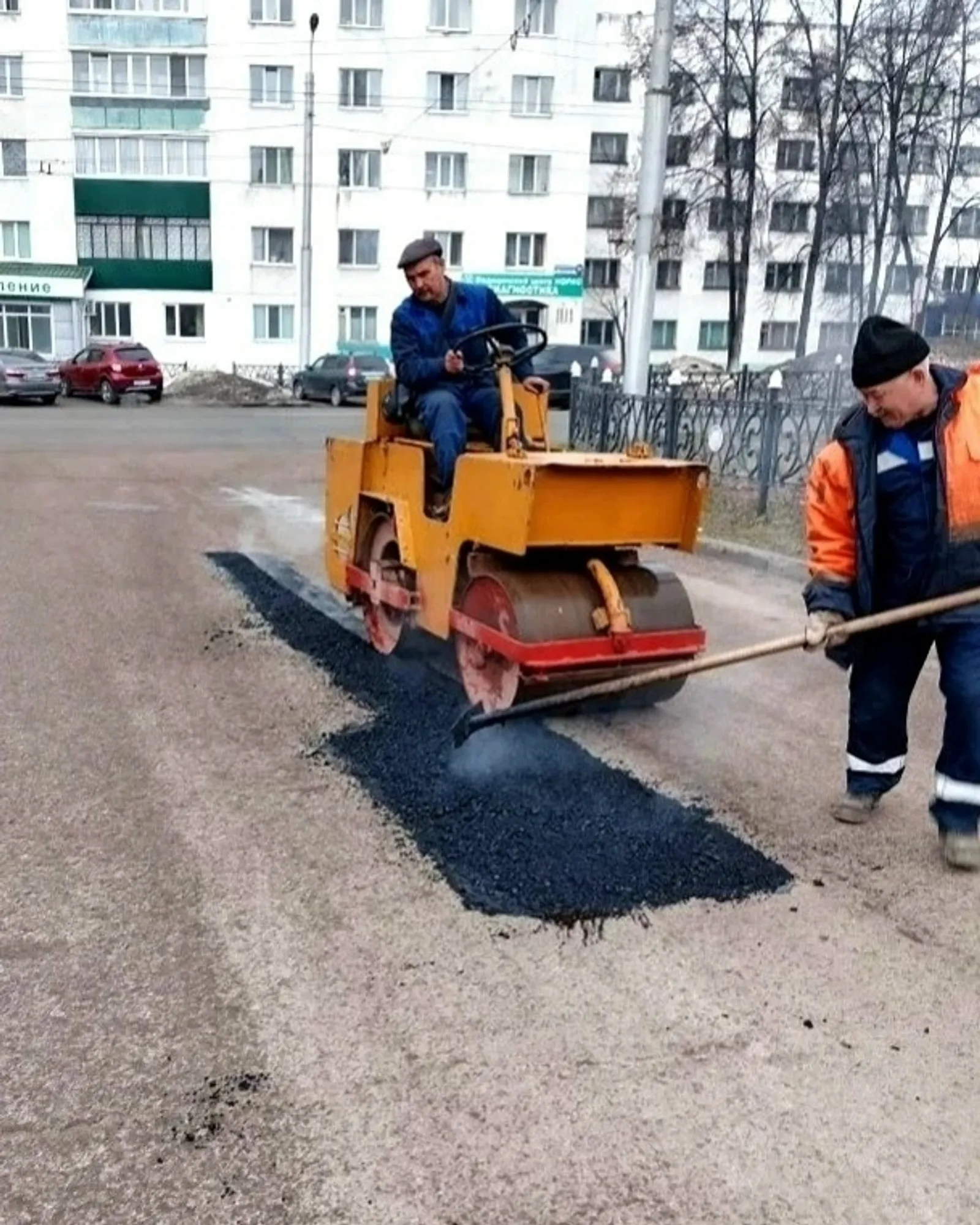 В Стерлитамаке продолжается ямочный ремонт дорог