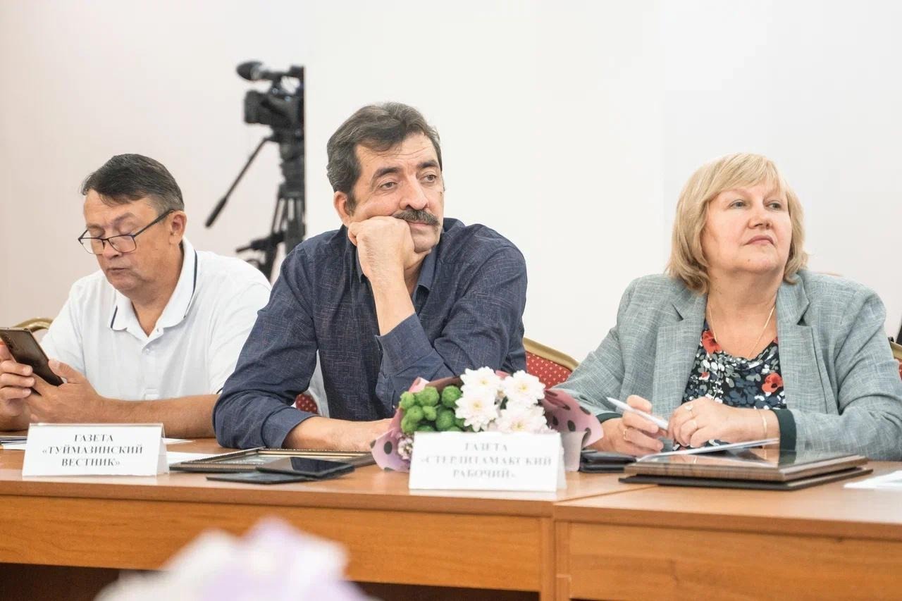 Пресс-конференция и встреча со СМИ