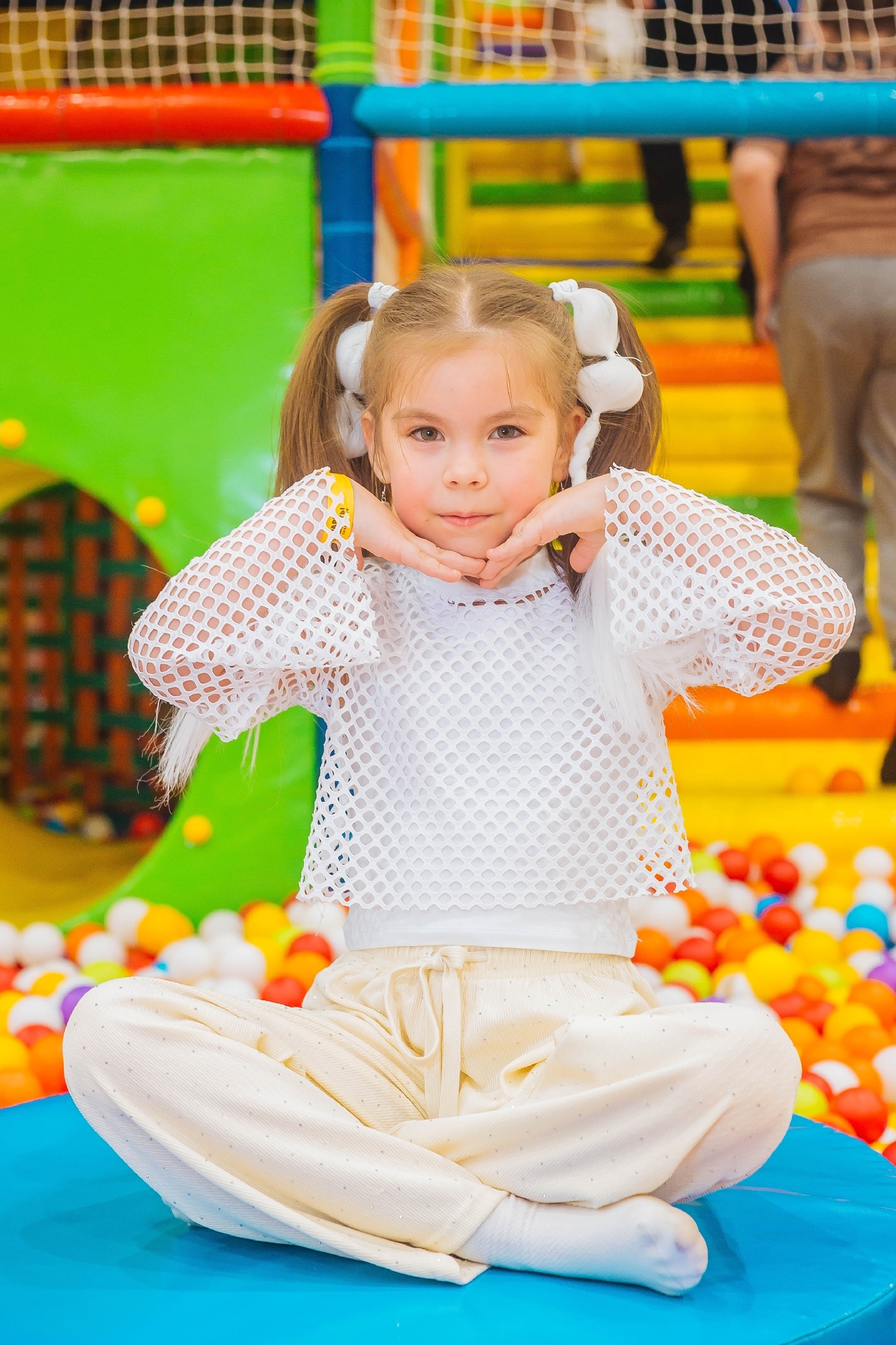 Конкурс "СР" продолжают очаровательные первоклассницы!