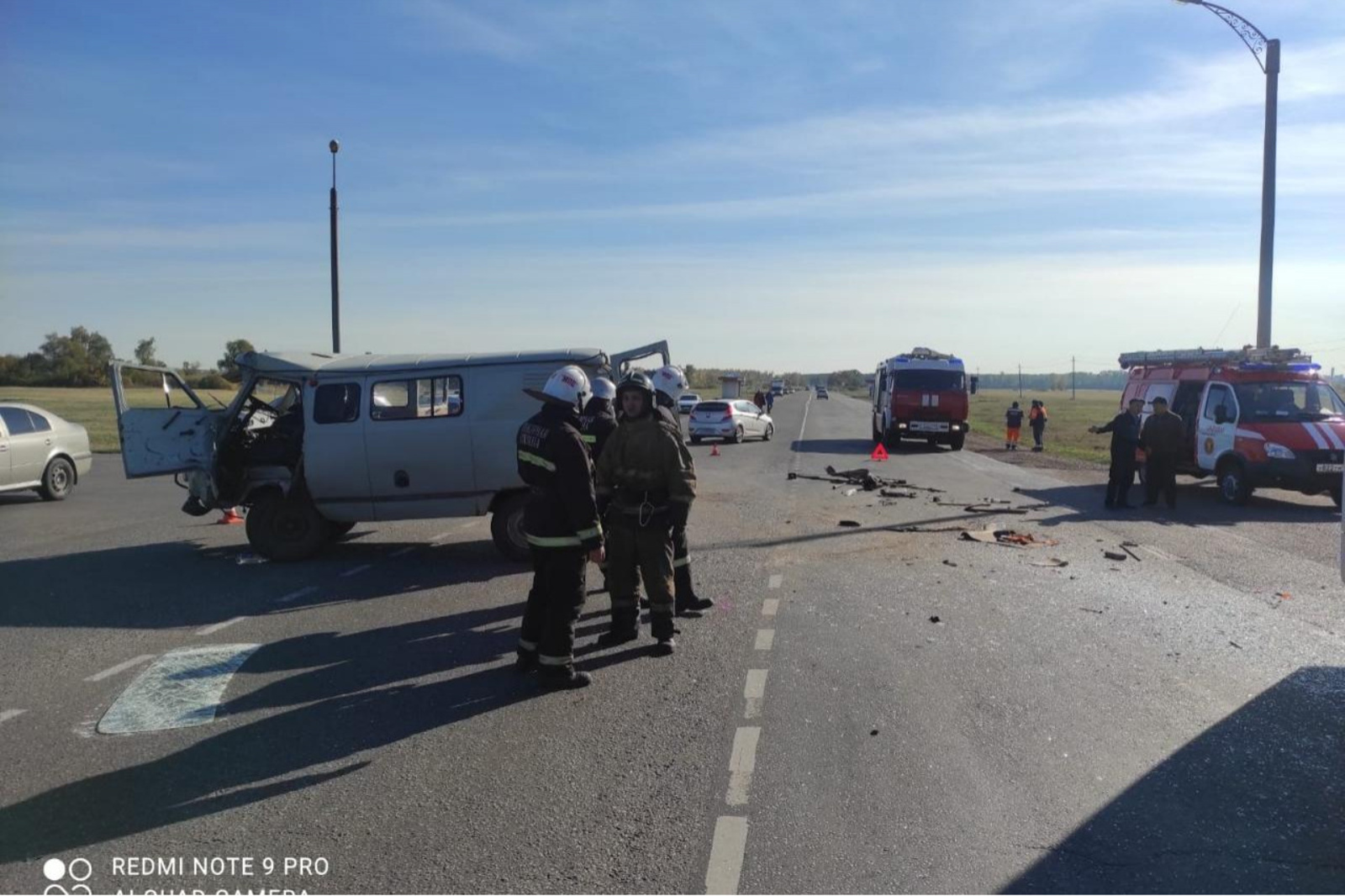 В Стерлитамакском районе  столкнулись «УАЗ» и автобус «НефАЗ» с 15 пассажирами