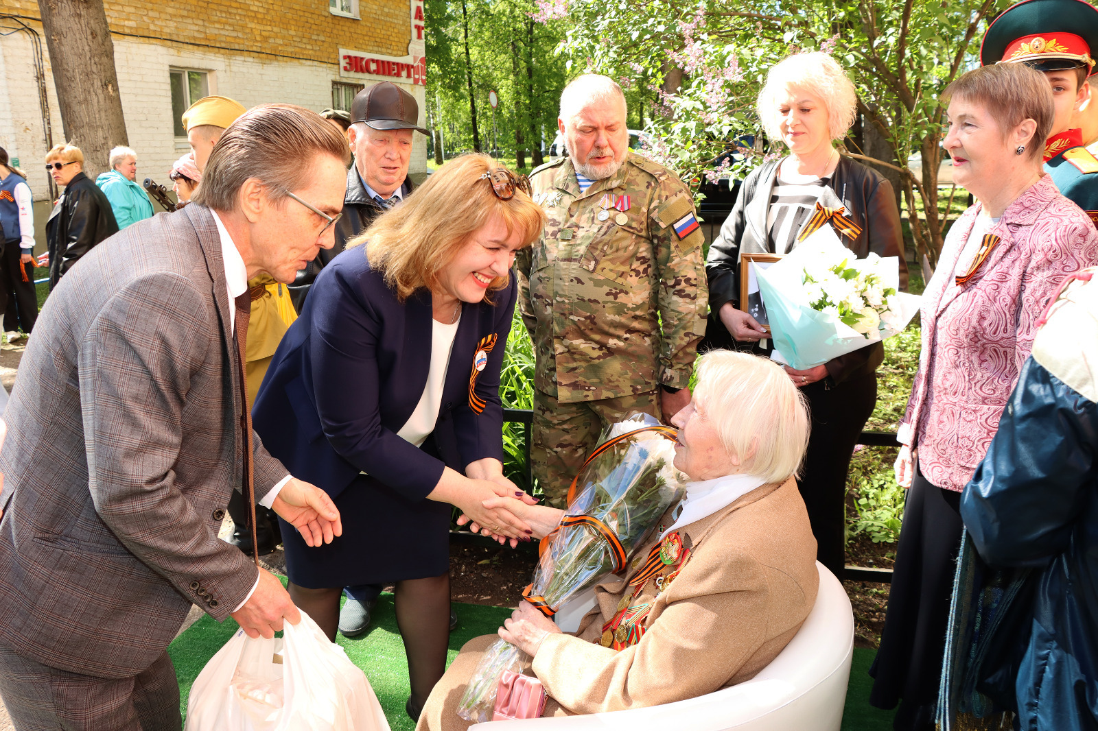 В Стерлитамаке прошли личные парады для ветеранов
