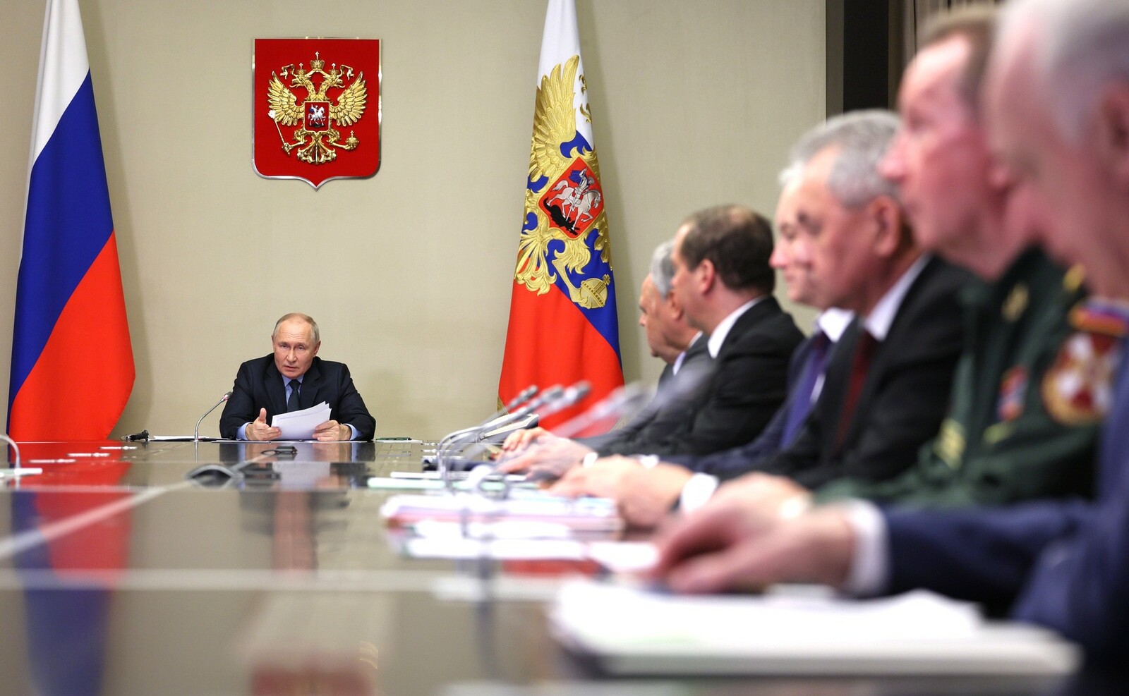 Президент РФ Владимир Путин провёл совещание с членами Совета Безопасности, Правительства и руководством силовых ведомств