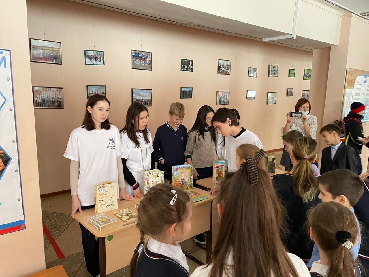 В Стерлитамаке волонтерский отряд школы № 31 присоединился к Всероссийской акции «Подари книгу»