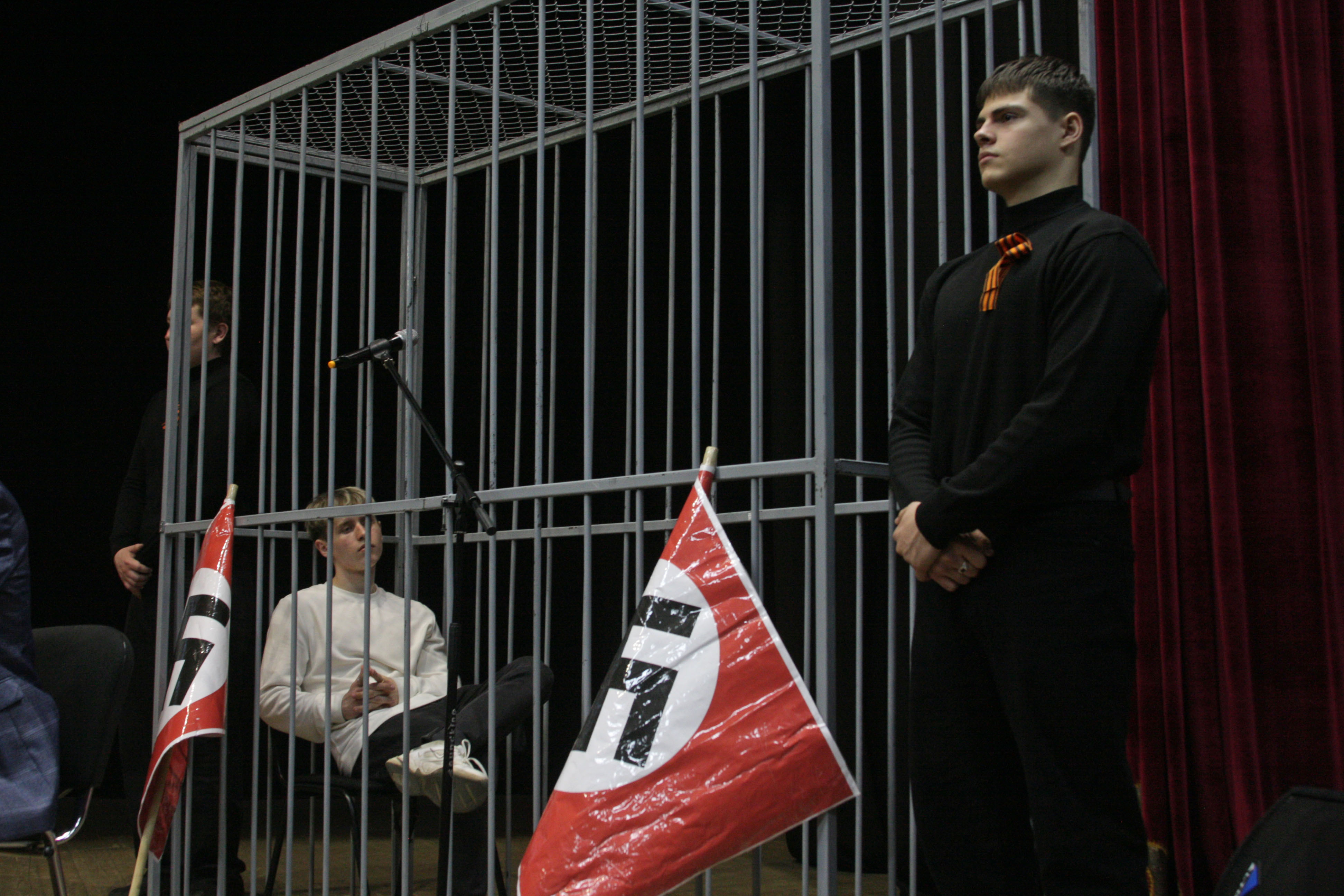 "Суд над фашизмом": студенты колледжа СФ УУНиТ поставили театрализованное представление